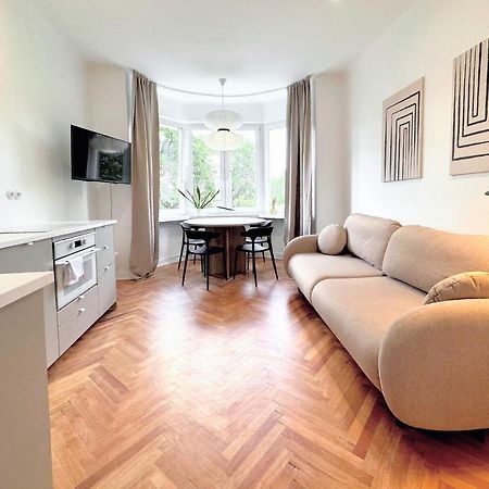 Warsaw Concierge Wiatraczna Apartamento Exterior foto